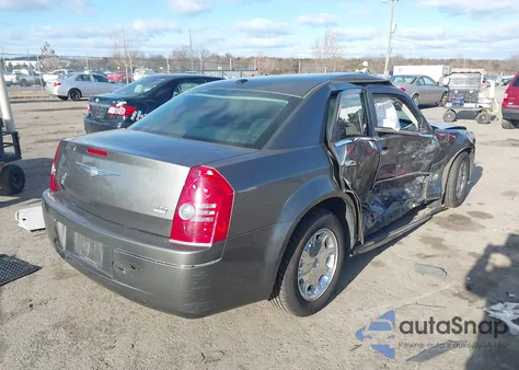 2010 Chrysler 300 Touring/Signature Series/Executive Series из США, поврежденный, VIN 2C3CA5CV3AH206512